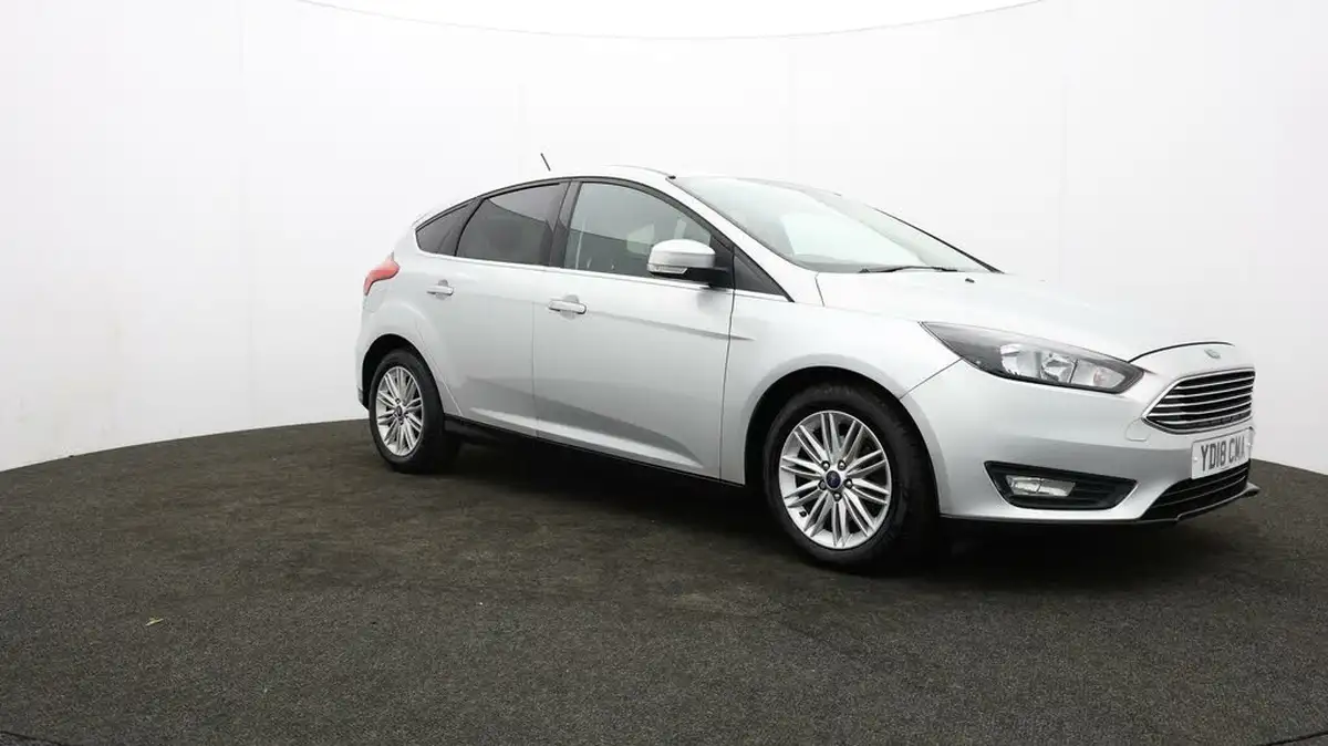2018-ford-focus-10t-zetec-edition-125ps-hatchback-auto-big-38