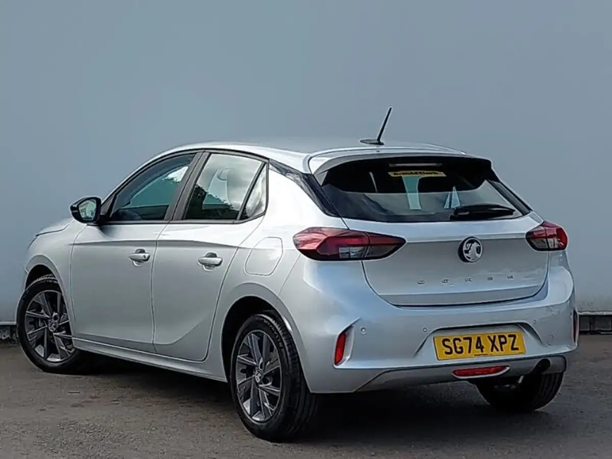 2024-vauxhall-corsa-12i-design-big-1
