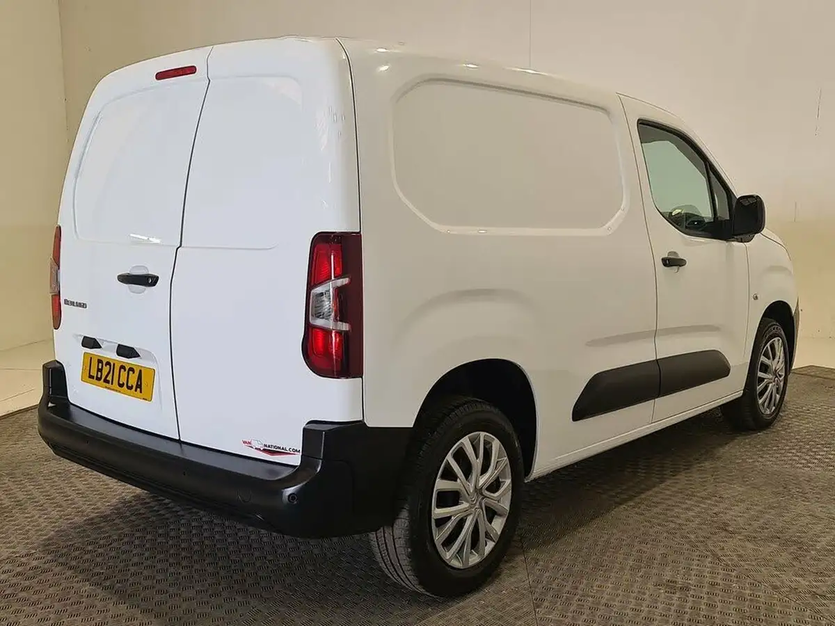 2021-citroen-berlingo-15bluehdi-1000-enterprise-100pseu6dt-e-ss-panel-big-22