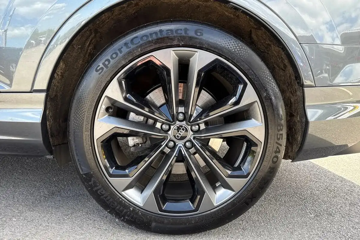 2025-audi-q7-30-50-tdi-black-edition-big-12