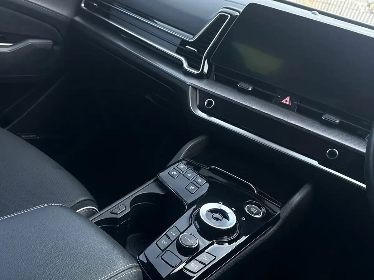 2023-kia-sportage-16-t-gdi-gt-line-s-226bhp-awd-hev-auto-big-16