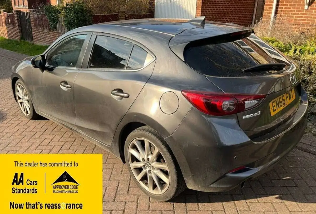 2017-mazda-mazda3-20-sport-nav-120ps-hatchback-5d-auto-big-2