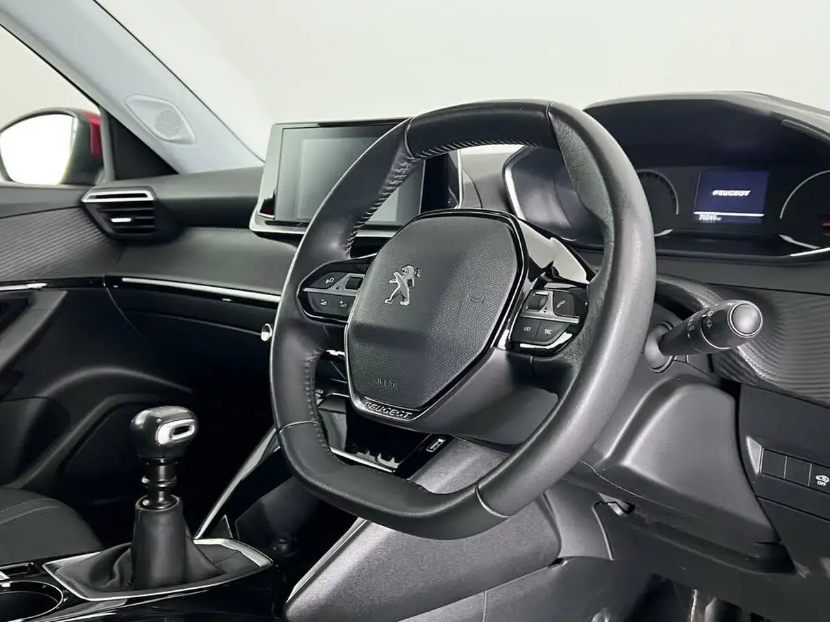 2021-peugeot-2008-suv-12-puretech-allure-100bhp-big-16