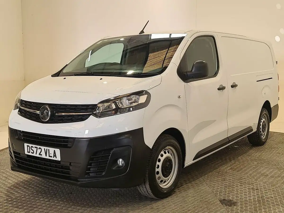 2022-vauxhall-vivaro-15td-2900-l2h1-dynamic-big-8