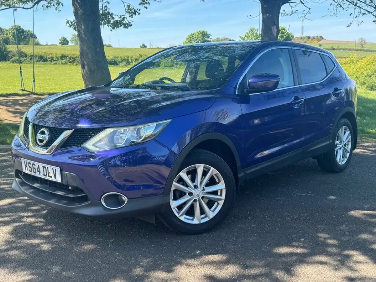 2015-nissan-qashqai-15dci-acenta-premium-big-4