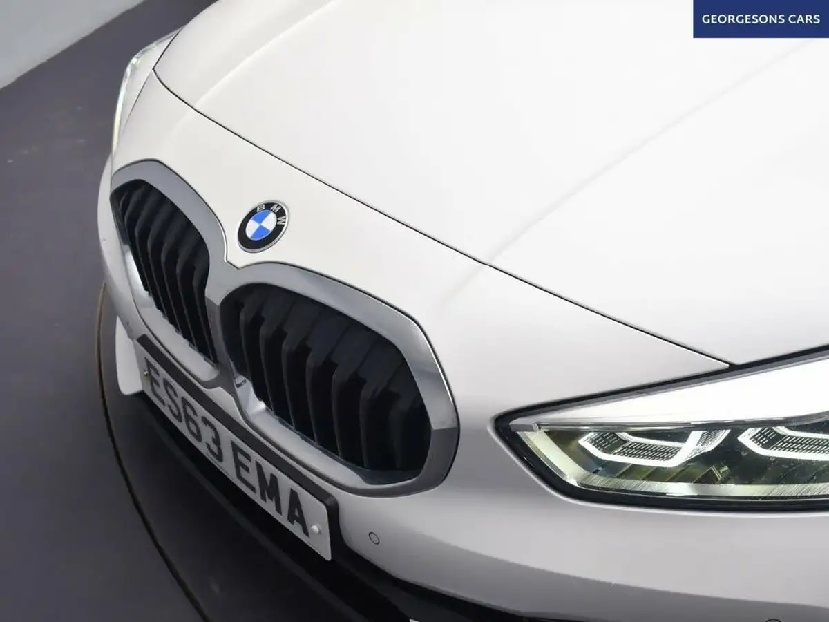 2022-bmw-1-series-15td-116d-sport-big-9