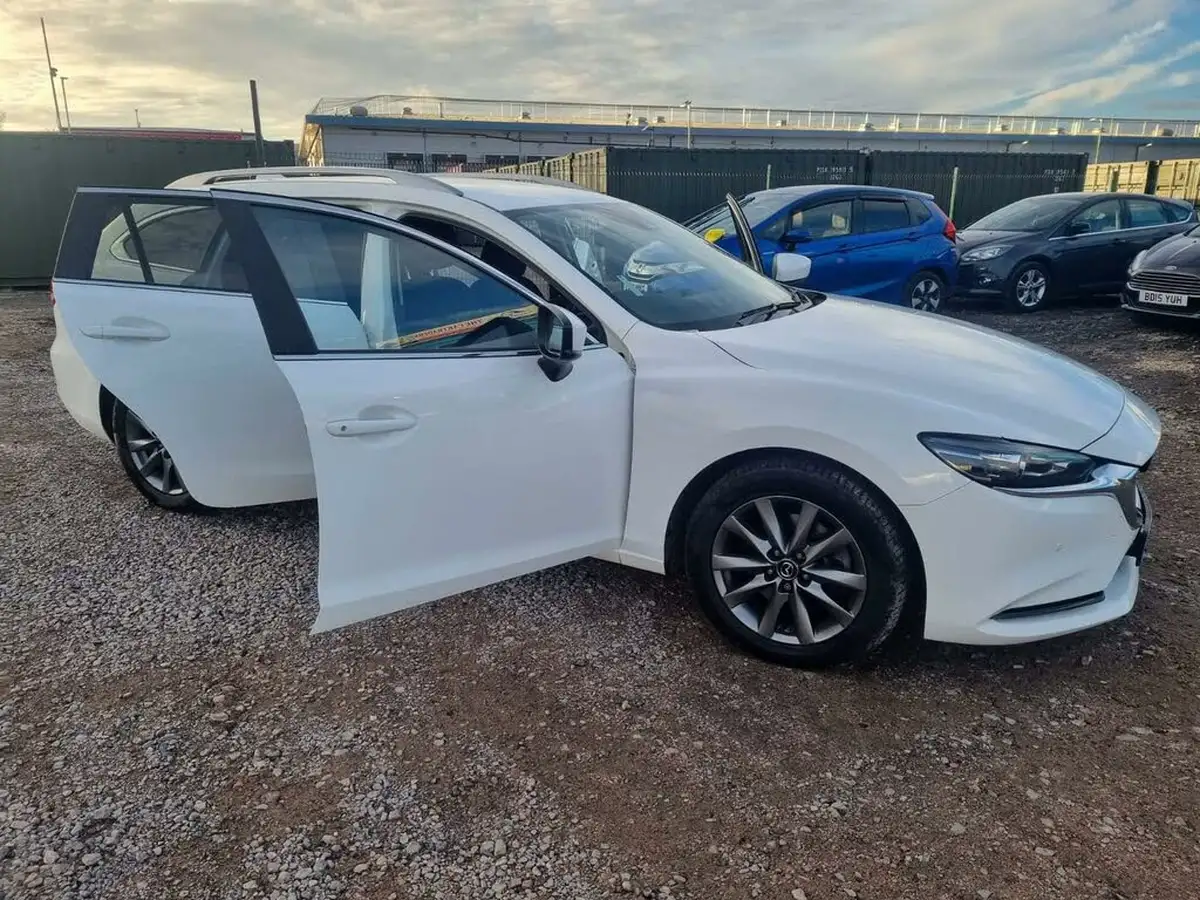 2019-mazda-mazda6-22td-skyactiv-d-se-l-nav-tourer-5d-big-10