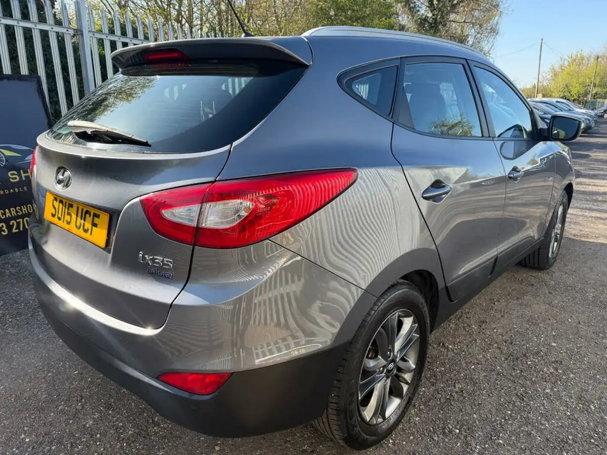 2015-hyundai-ix35-16-se-blue-drive-isg-big-6
