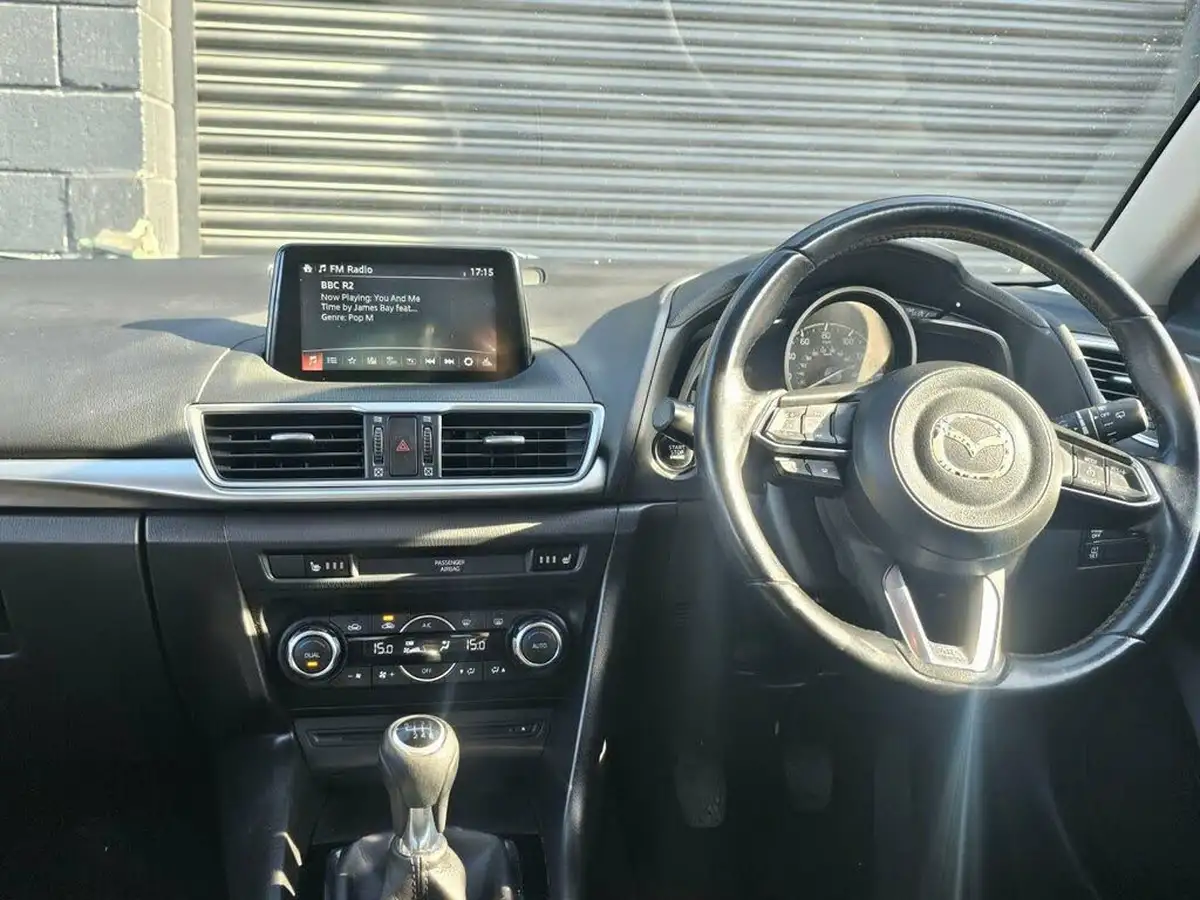 2017-mazda-mazda3-15td-se-l-nav-hatchback-5d-big-3