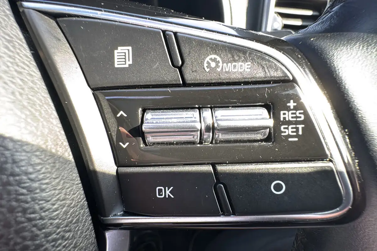 2021-kia-sportage-16crdi-3-48v-big-30