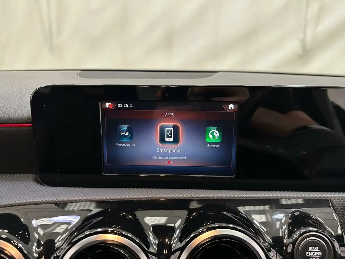 2020-mercedes-benz-a-class-13-a200-amg-line-hatchback-5d-big-15