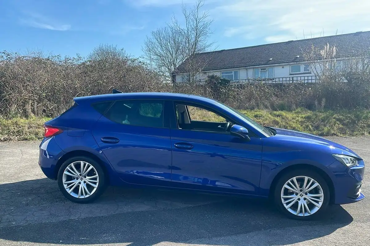 2020-seat-leon-15-tsi-evo-se-dynamic-hatchback-big-5