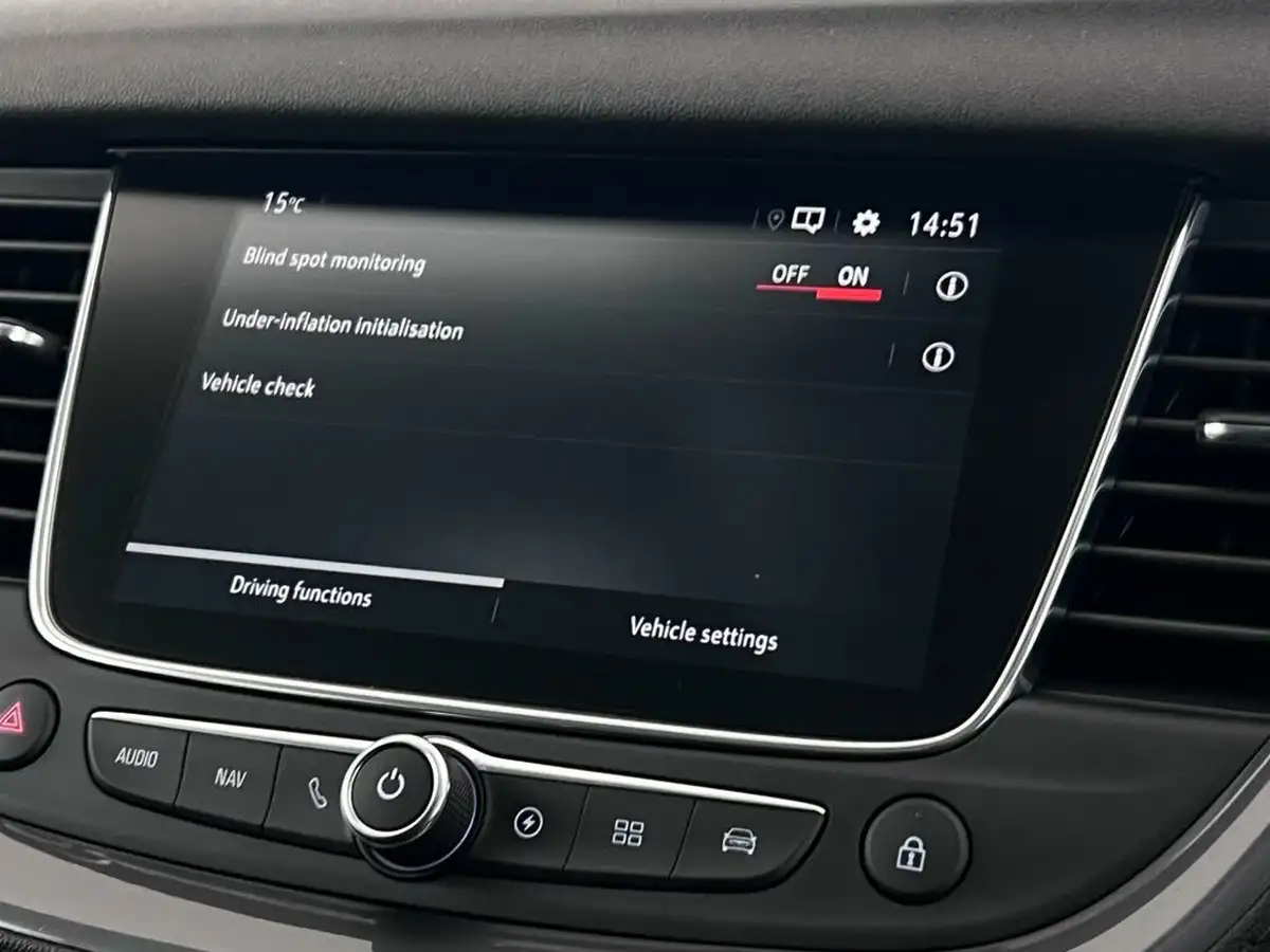 2020-vauxhall-grandland-x-16i-turbo-elite-nav-big-26