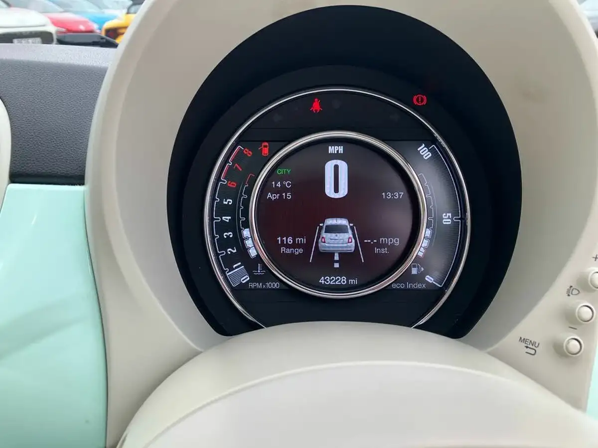 2019-fiat-500-12-lounge-ss-big-43