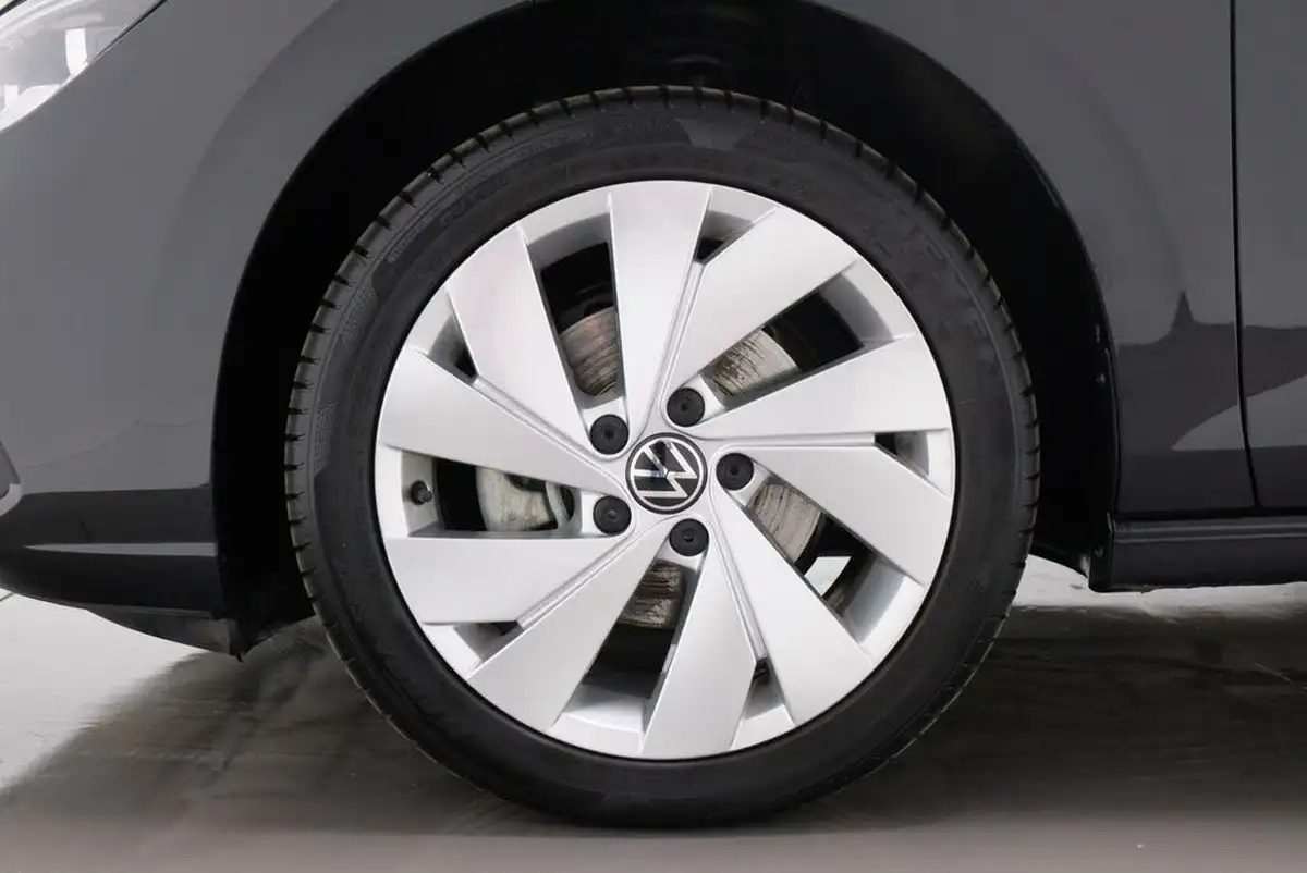 2023-volkswagen-golf-15-etsi-style-130ps-hatchback-big-38