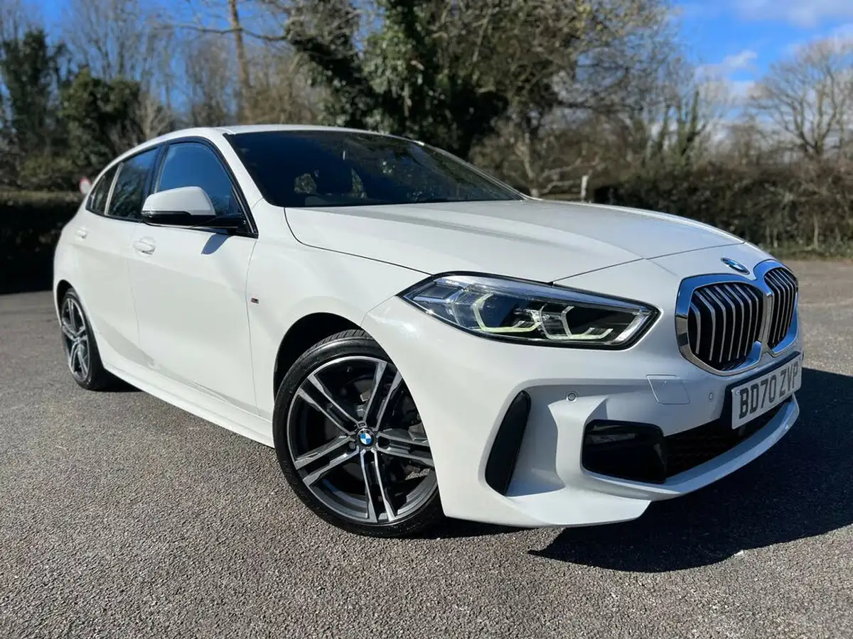 2020-bmw-1-series-20td-120d-xdrive-m-sport-big-0