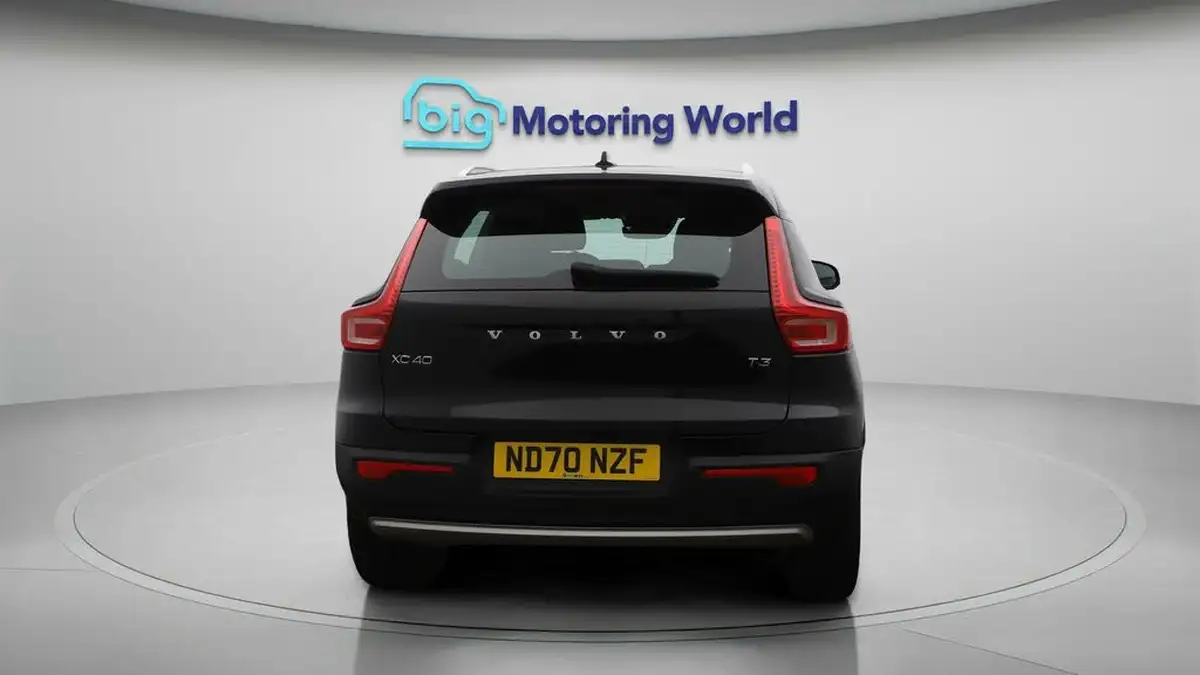 2021-volvo-xc40-15-t3-momentum-163bhp-big-5
