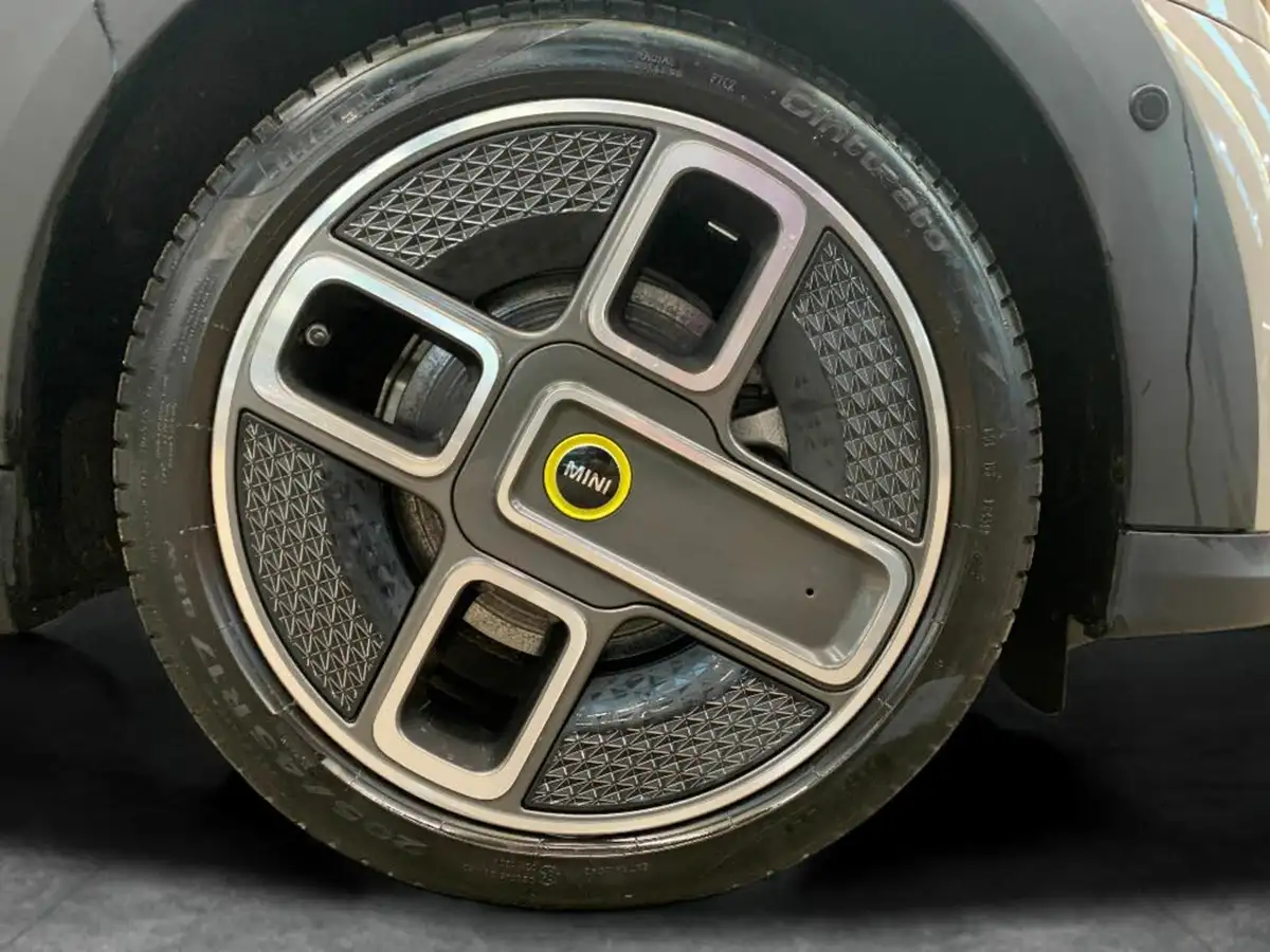 2022-mini-cooper-e-cooper-s-collection-edition-big-32
