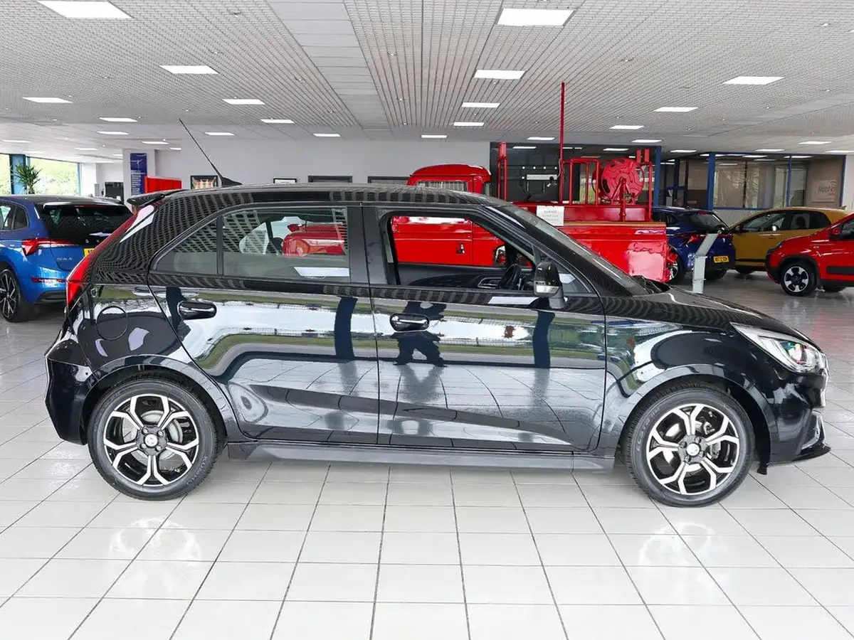 2022-mg-mg3-15-vti-tech-exclusive-nav-big-5