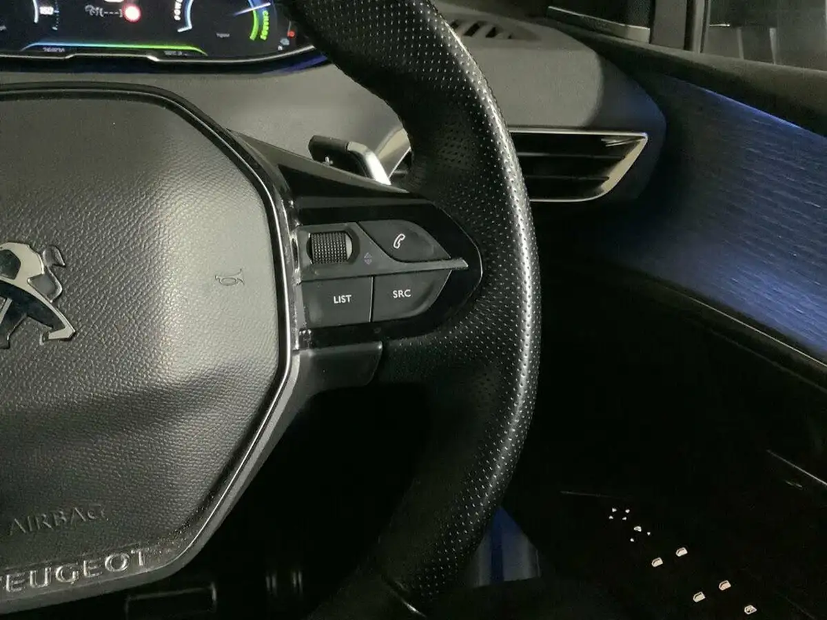 2020-peugeot-3008-suv-16-puretech-gt-300bhp-4x4-hybrid4-e-eat8-big-17