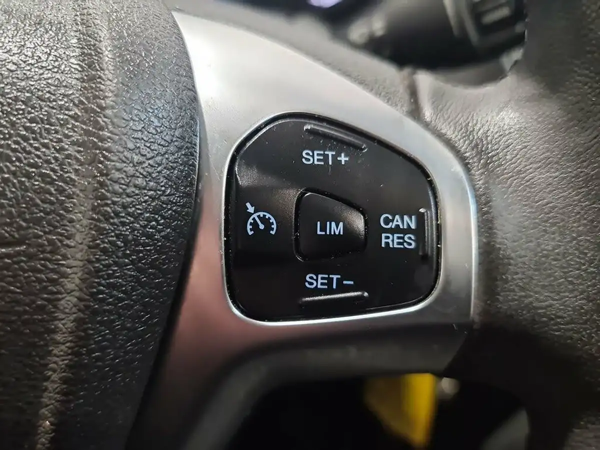 2021-ford-transit-courier-10t-limited-ecoboost-big-6