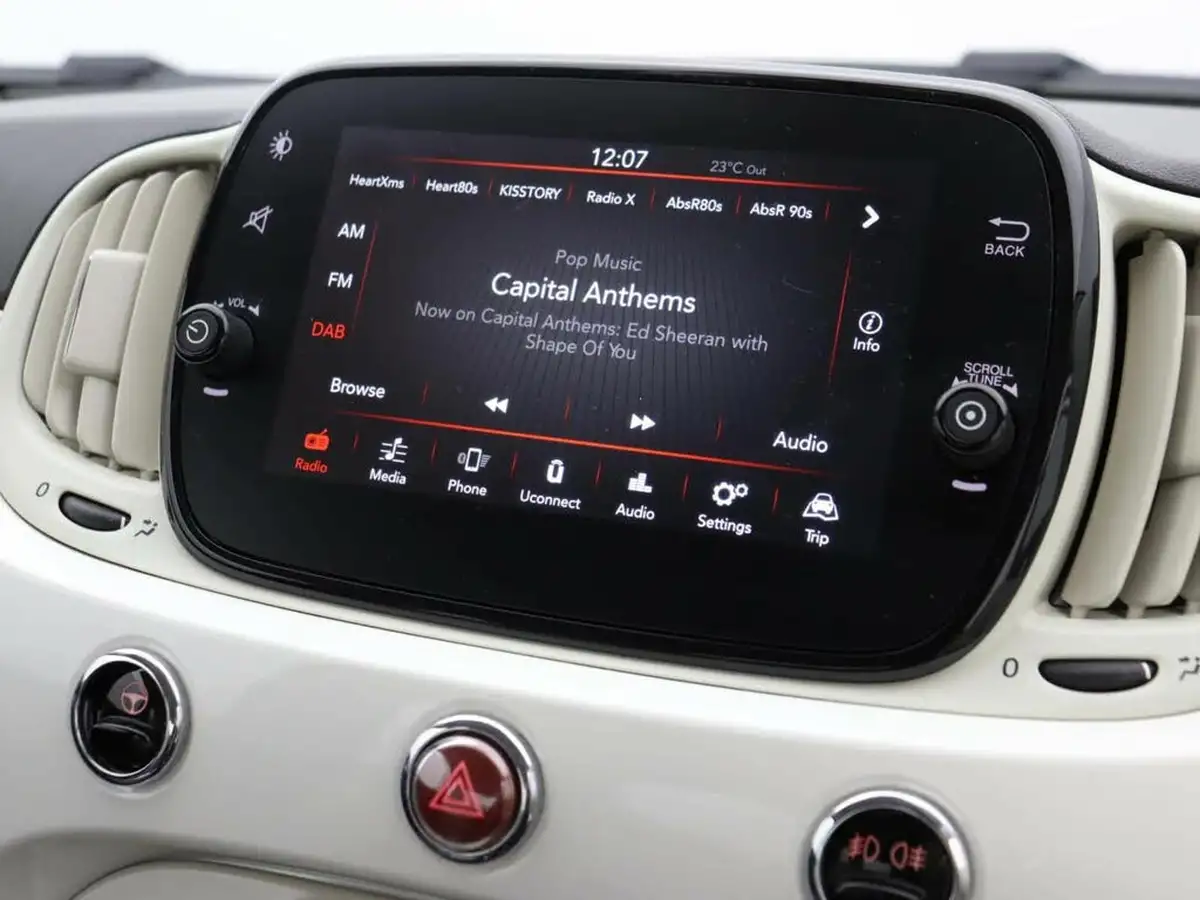2019-fiat-500-12-lounge-big-18