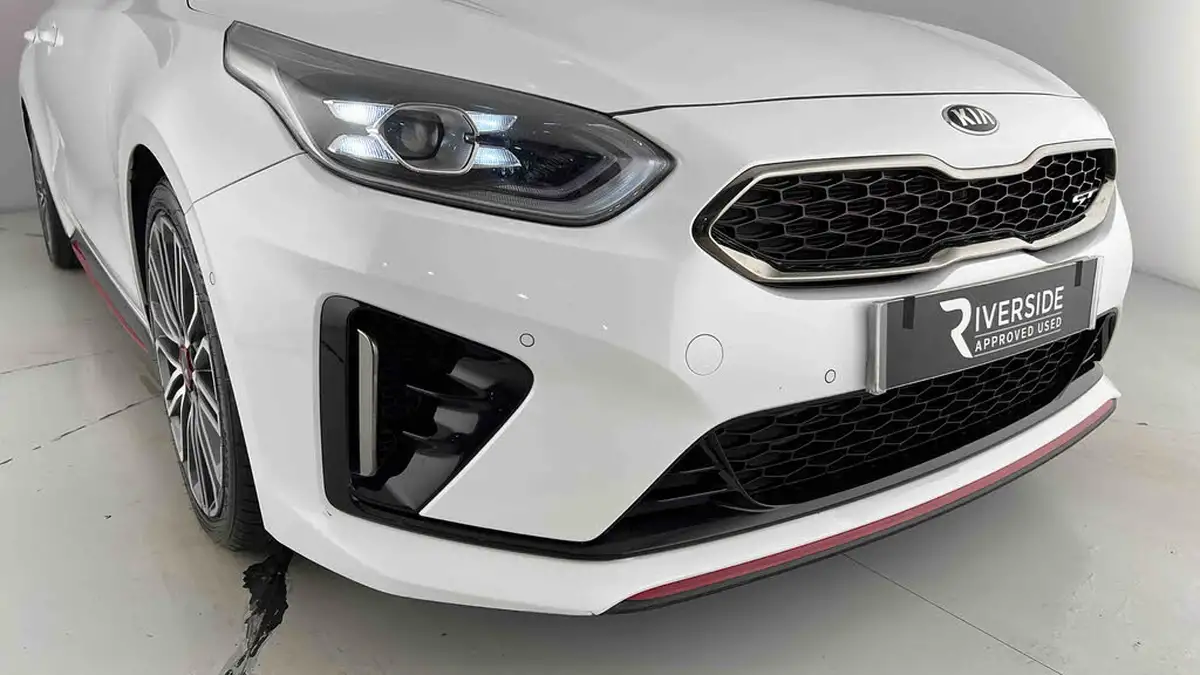 2021-kia-pro-ceed-16-t-gdi-gt-big-24