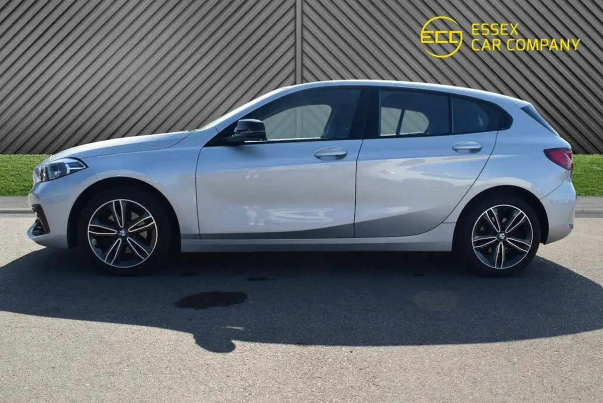 2020-bmw-1-series-big-10