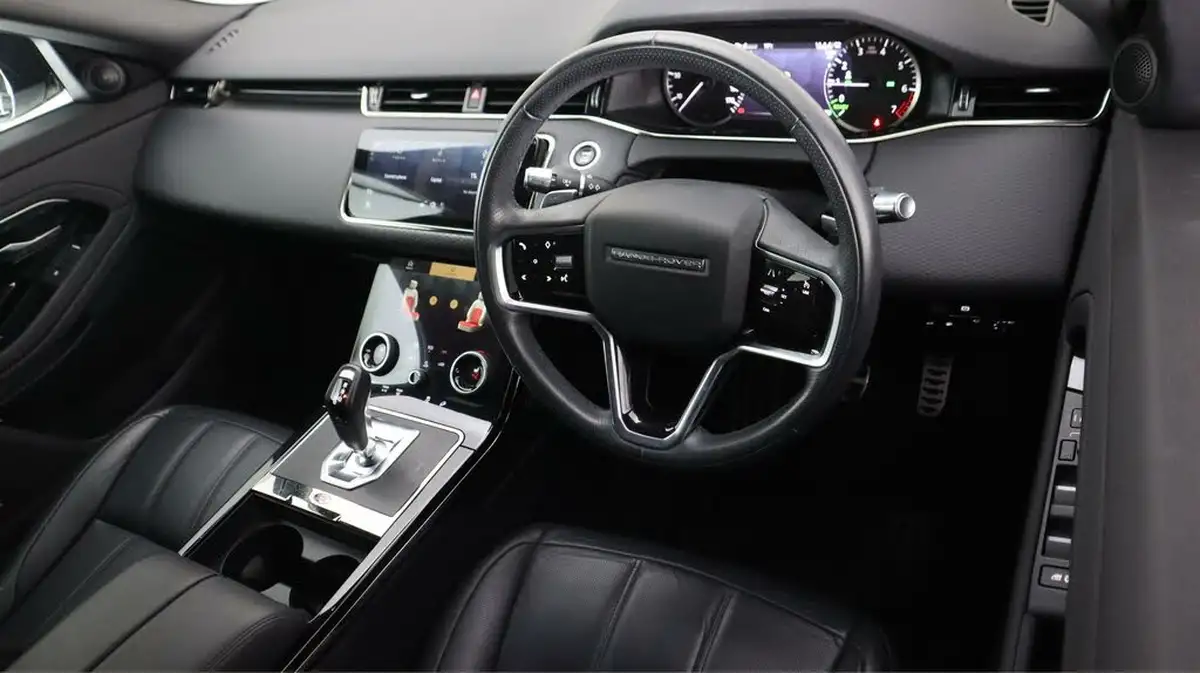 2022-land-rover-range-rover-evoque-15-p300e-r-dynamic-s-big-9