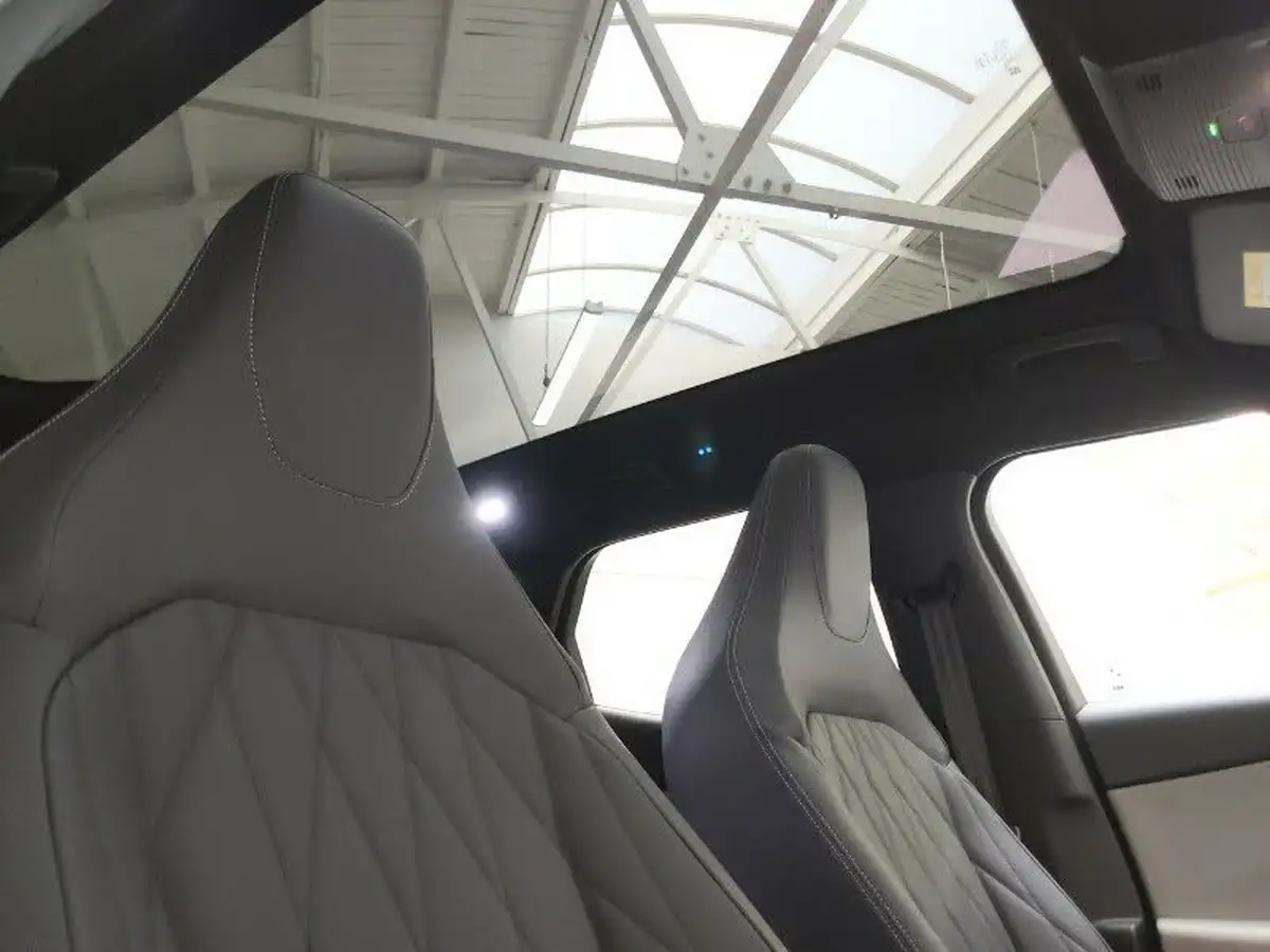 2024-ford-explorer-e-premium-286ps-77kwh-big-18