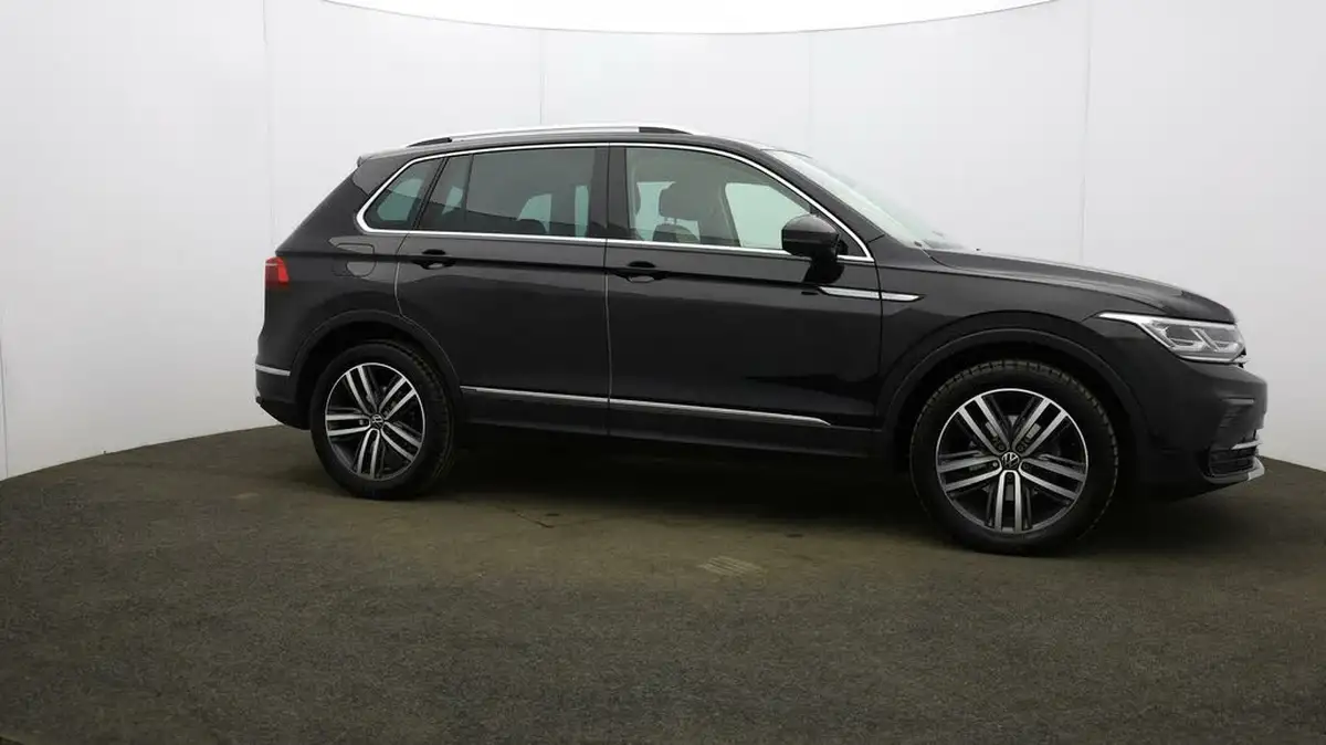 2022-volkswagen-tiguan-15-tsi-elegance-big-43