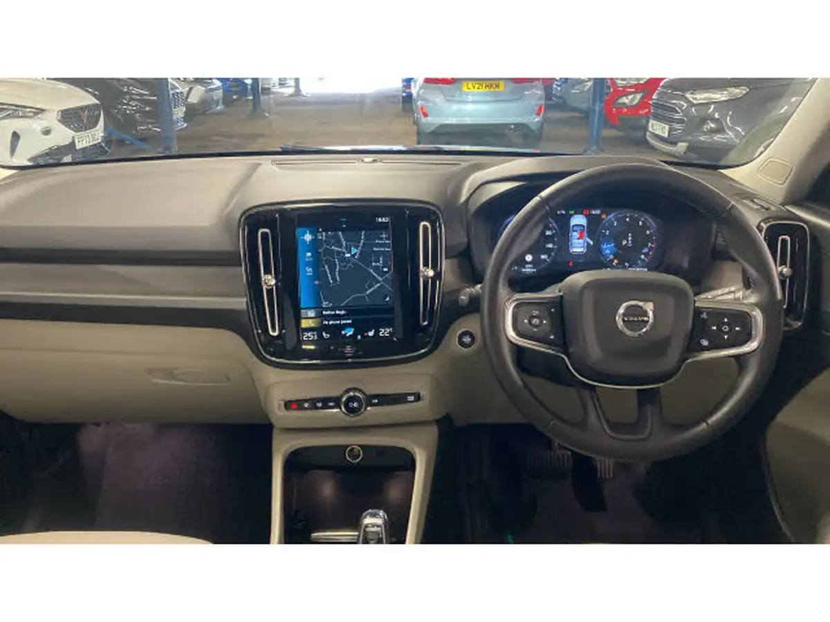 2021-volvo-xc40-15-t3-inscription-pro-161bhp-auto-big-9