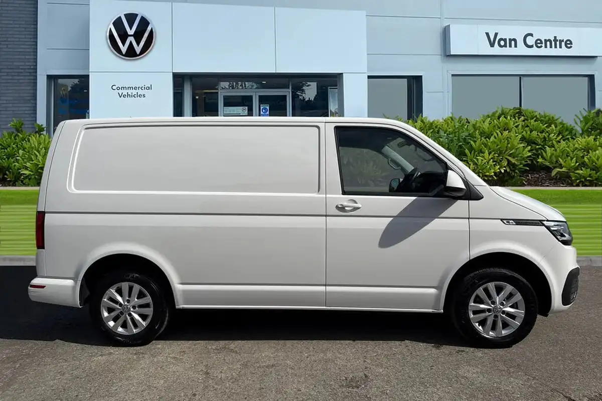 2024-volkswagen-transporter-big-2