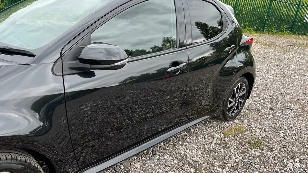 2021-toyota-yaris-15-vvt-i-design-big-37