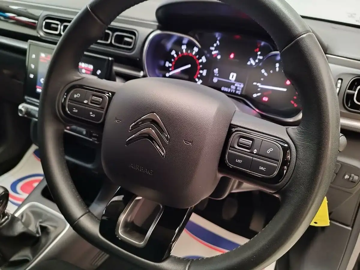 2019-citroen-c3-12-puretech-flair-82ps-ss-big-11