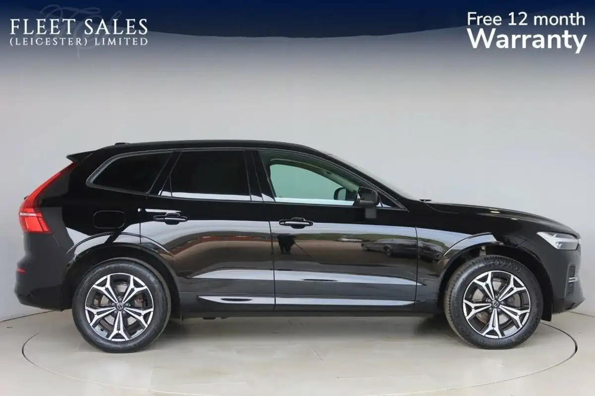 2021-volvo-xc60-20td-b4-momentum-awd-big-1