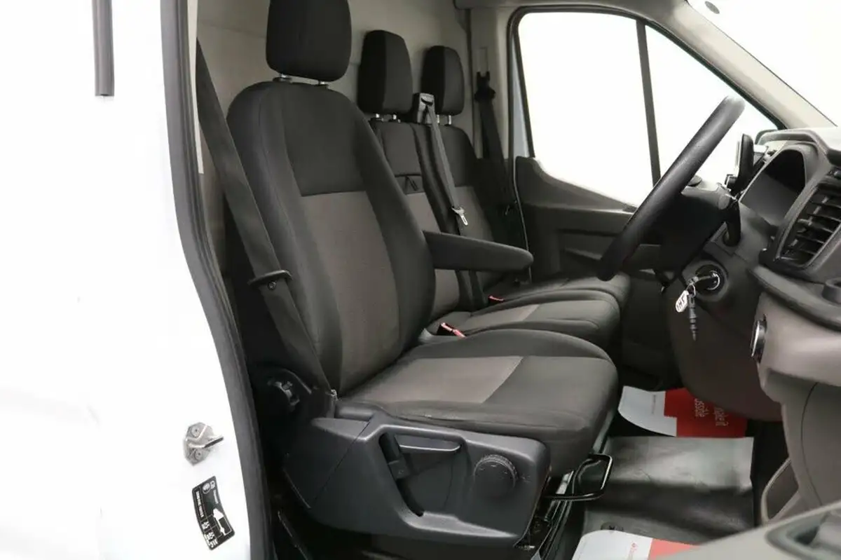 2022-ford-transit-big-23