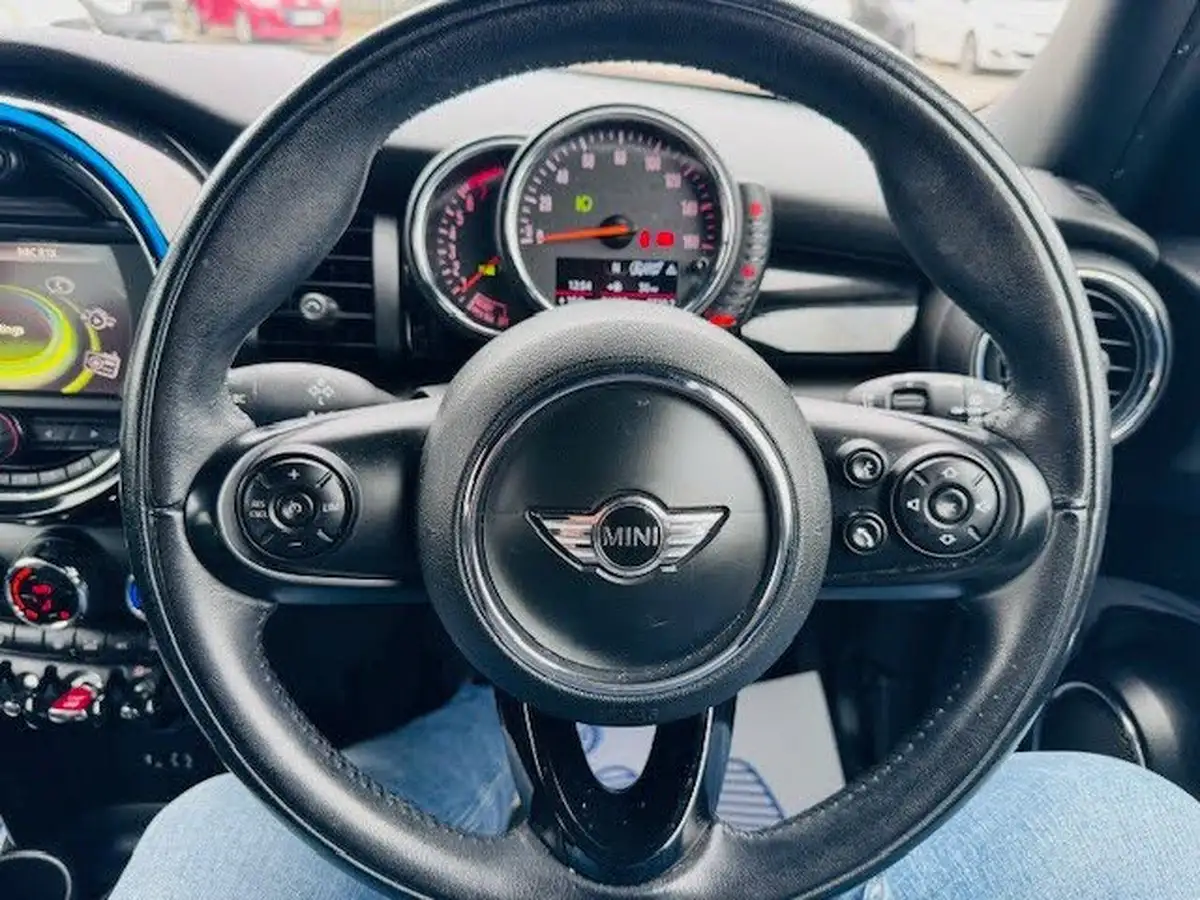 2016-mini-cooper-20-cooper-s-ss-hatchback-5d-big-19