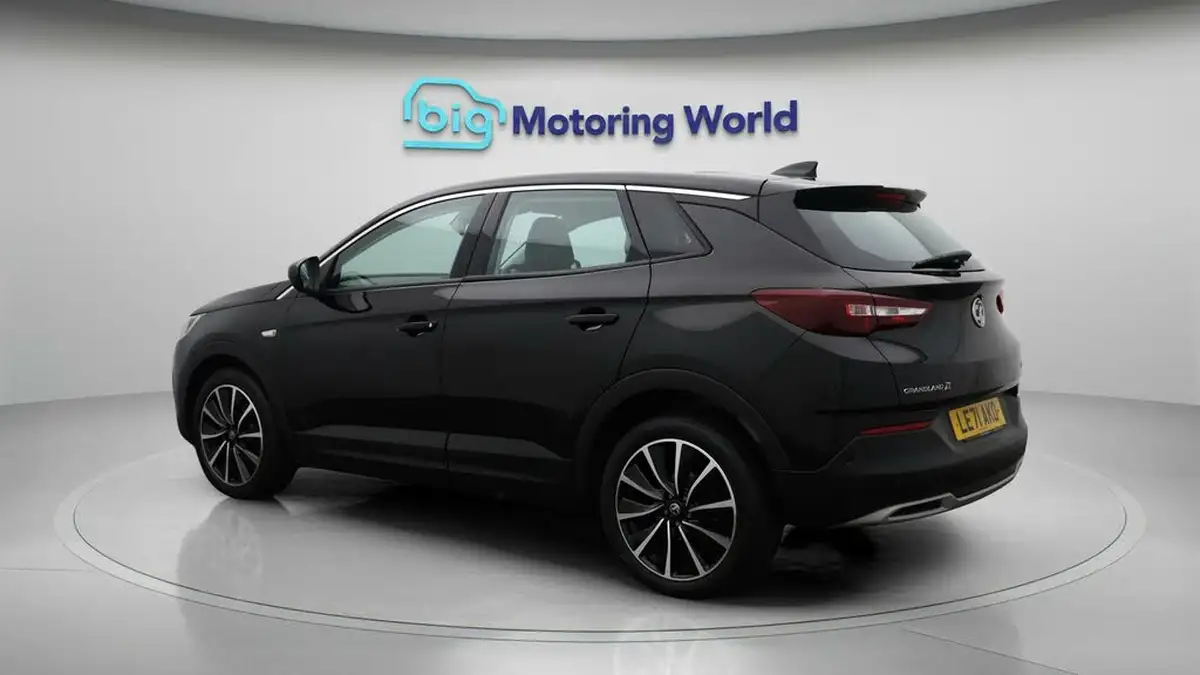 2021-vauxhall-grandland-x-15td-elite-nav-big-5