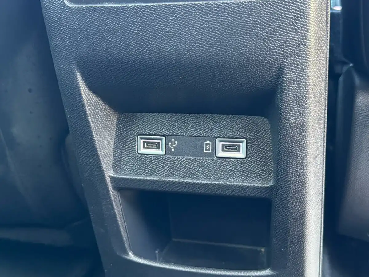 2022-peugeot-308-12-puretech-allure-premium-eat8-big-16