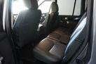2016-land-rover-discovery-4-30-sd-v6-hse-small-38