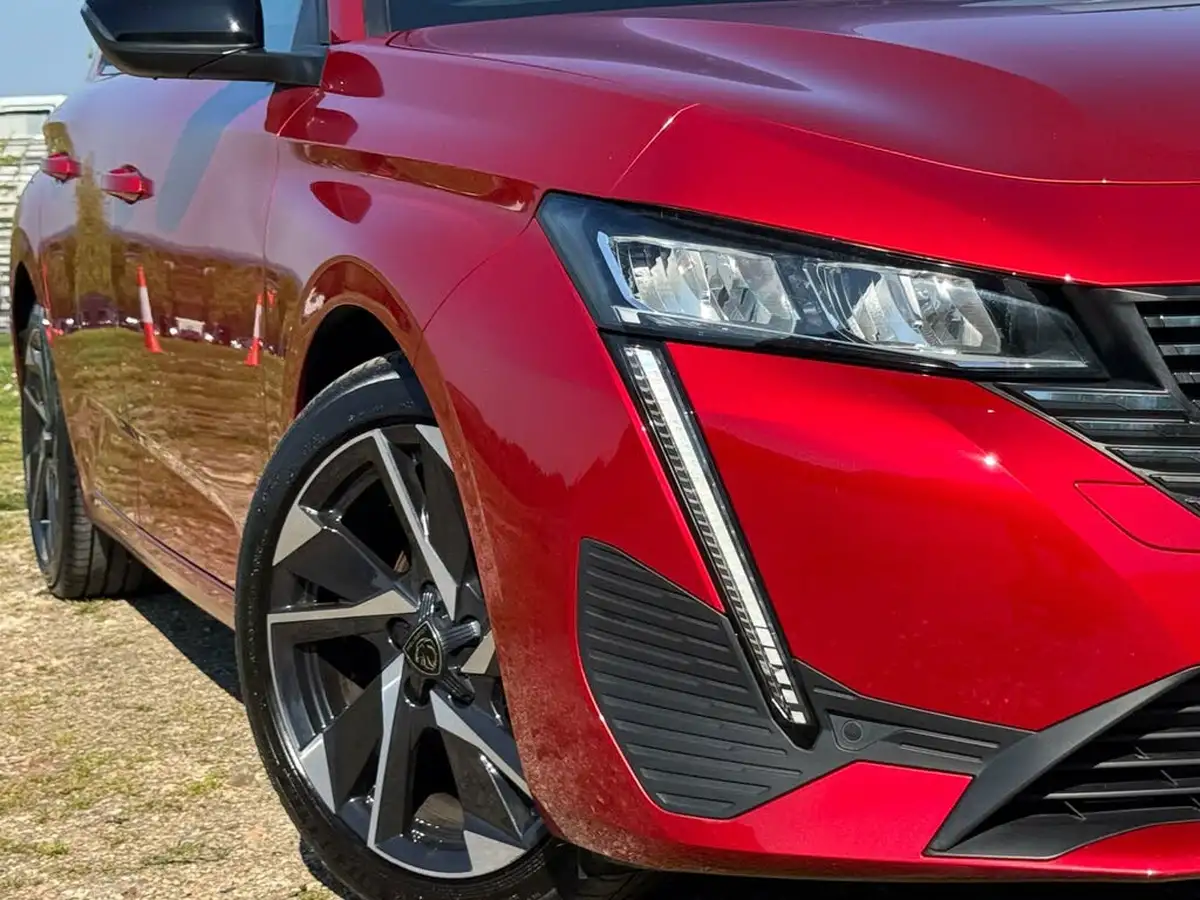 2022-peugeot-308-12-puretech-allure-premium-eat8-big-40