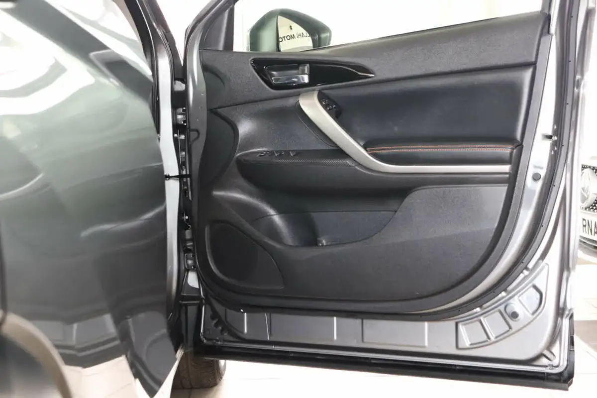2018-mitsubishi-eclipse-cross-15-4-auto-big-27