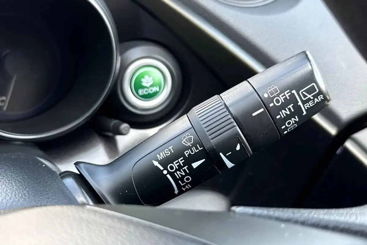 2013-honda-civic-18-se-big-37