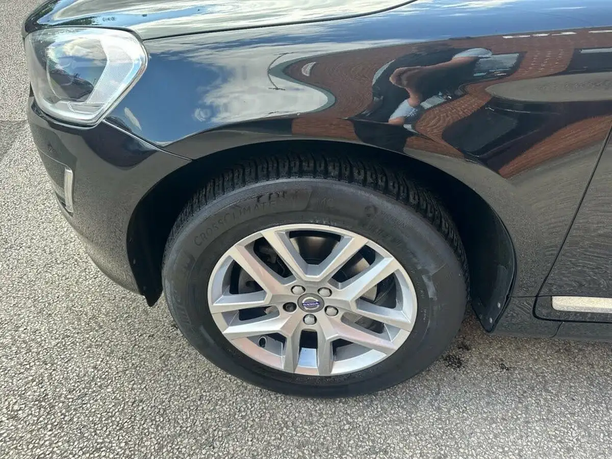 2016-volvo-xc60-20td-d4-se-lux-nav-big-33