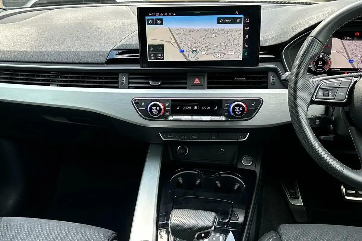 2021-audi-a4-20-35-tdi-s-line-big-35