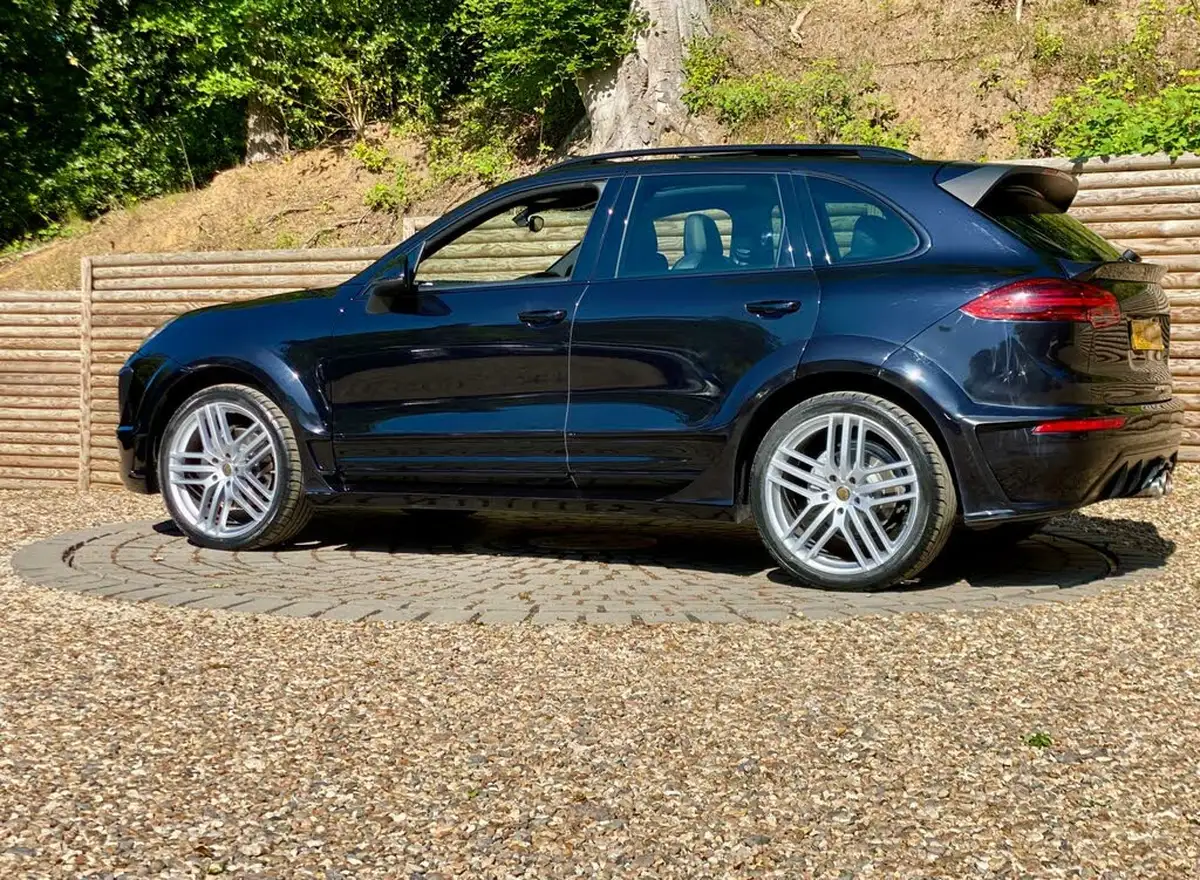 2015-porsche-cayenne-36-s-big-9
