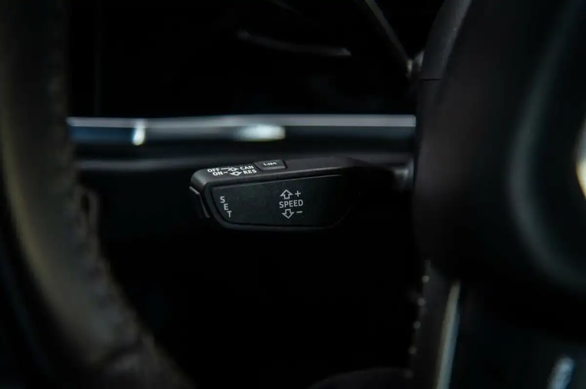 2019-audi-q3-20-40-tfsi-s-line-big-11