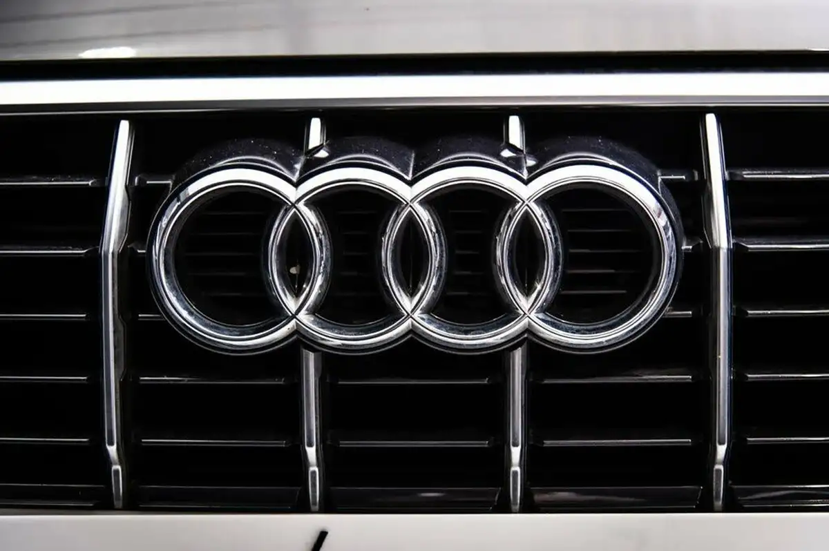 2019-audi-q3-20-40-tfsi-s-line-big-30