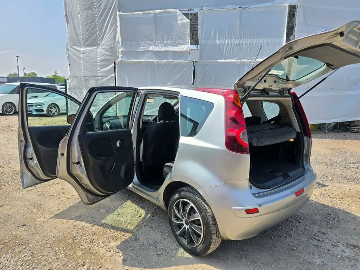 2010-nissan-note-16-visia-ac-auto-big-11